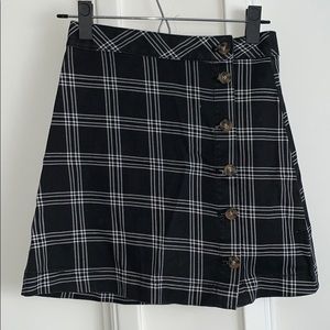 H&M Black White Plaid Button Front Mini Skirt NWT